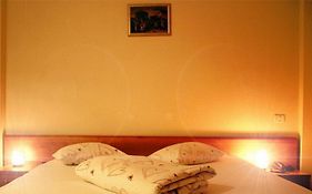 Alma Hotel